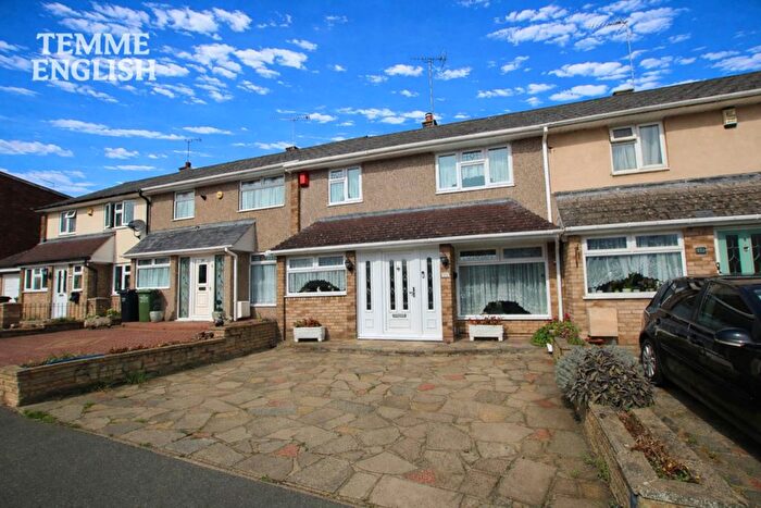 3 Bedroom Terraced House For Sale In Great Gregorie, Basildon, SS16