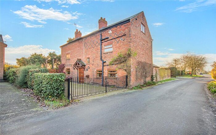 5 Bedroom Detached House For Sale In Far Lane, Normanton On Soar, Loughborough, Nottinghamshire, LE12