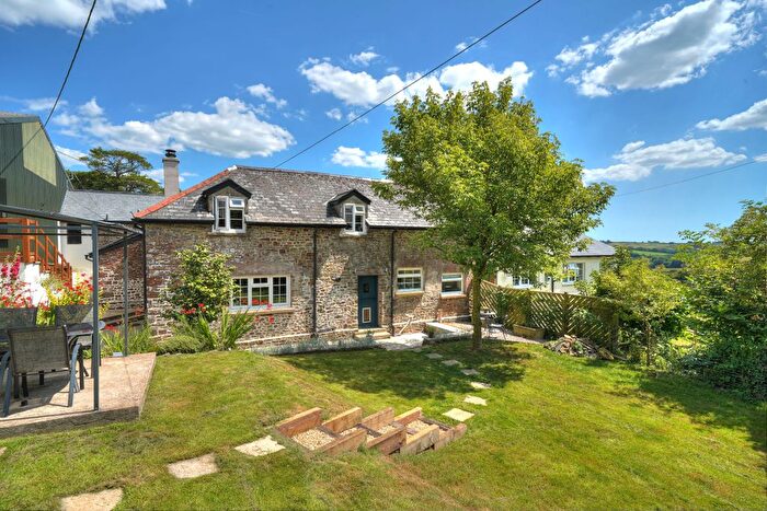4 Bedroom Semi-Detached House For Sale In Cyder House, Kings Nympton, EX37