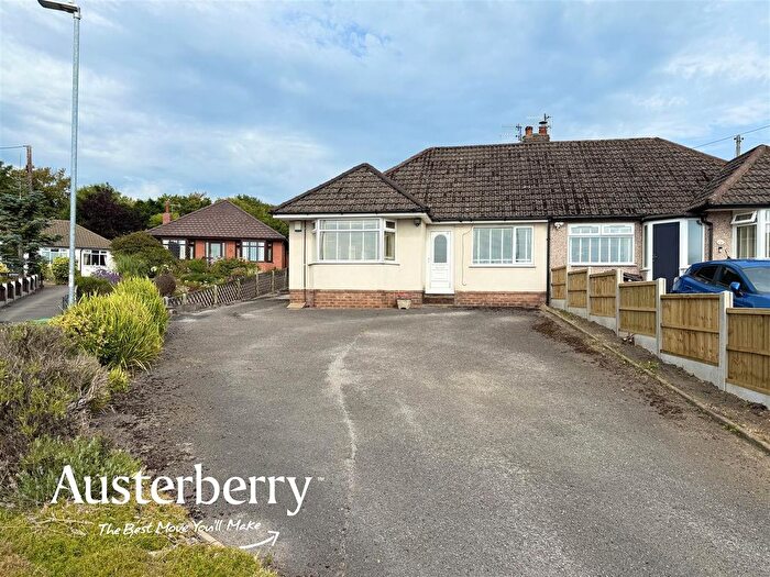 3 Bedroom Semi-Detached Bungalow For Sale In Alanbrook Grove, Lightwood, Stoke-On-Trent, ST3