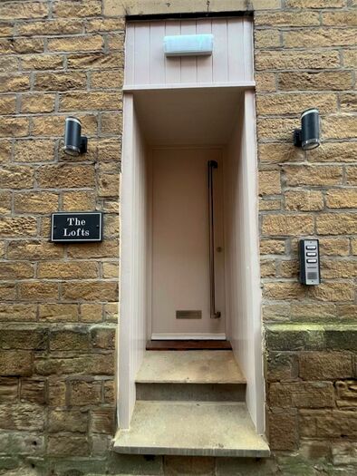 2 Bedroom Duplex To Rent In - Harrogate Road, Chapel Allerton, Leeds, LS7