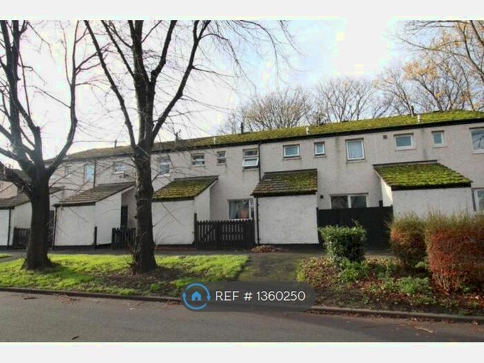 3 Bedroom Terraced House To Rent In Balmoral Chase, Leeds, LS10