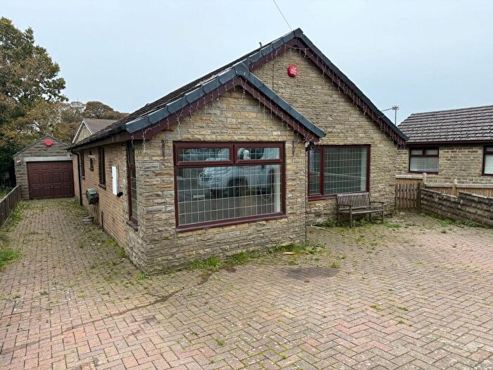 3 Bedroom Detached Bungalow For Sale In Ingham Close, Halifax, West Yorkshire, HX2