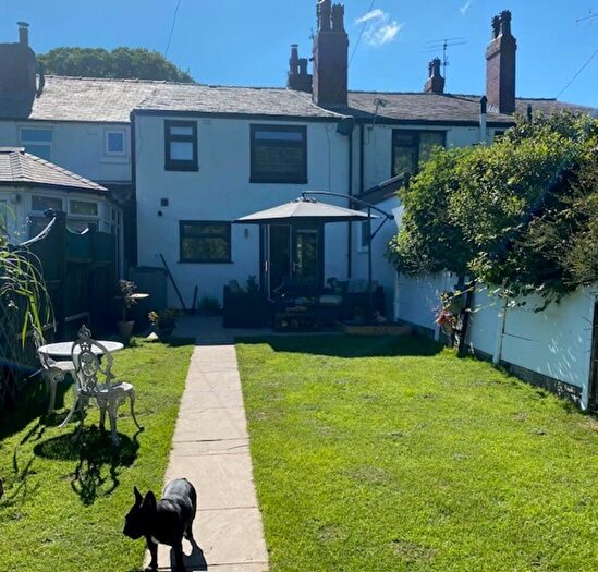 3 Bedroom Cottage To Rent In Martin's Avenue, Heath Charnock, Chorley, PR7