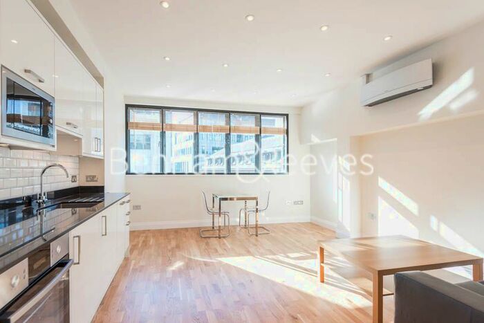 1 Bedroom Flat To Rent In Fleet Street, City, EC4