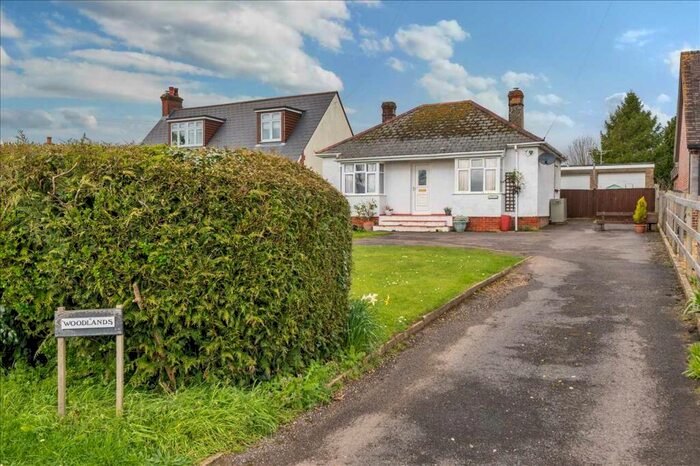 1 Bedroom Bungalow For Sale In Woodlands, Red Post Bridge, Andover, SP11