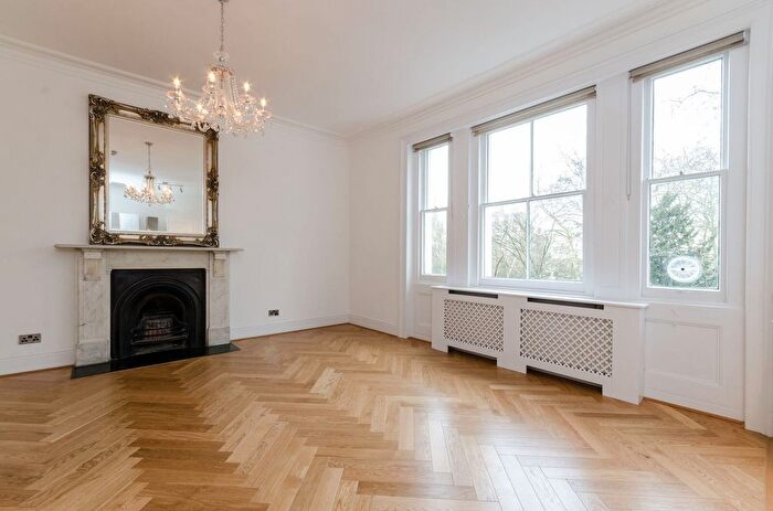 1 Bedroom Flat To Rent In Ladbroke Square, Notting Hill, London, W11