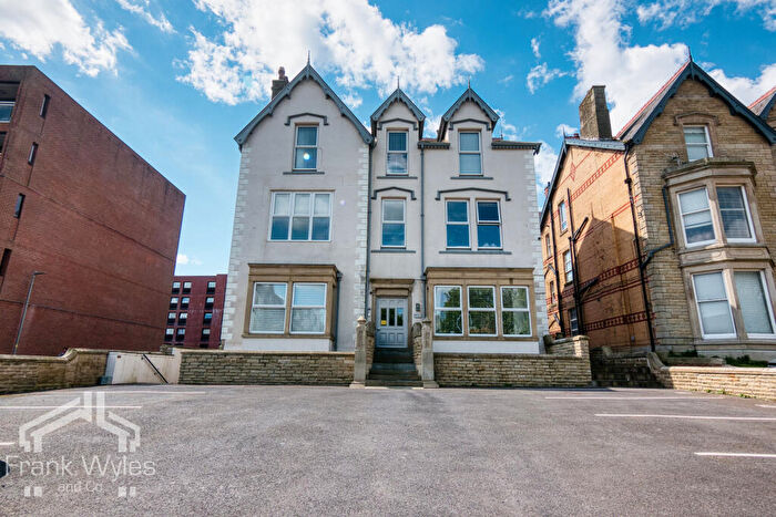 1 Bedroom Flat For Sale In Clifton Drive North, Flat, Lytham St. Annes, Lancashire, FY8