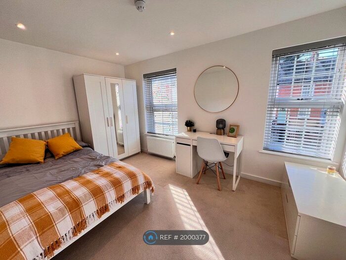 4 Bedroom Terraced House To Rent In Reading, Reading, RG1