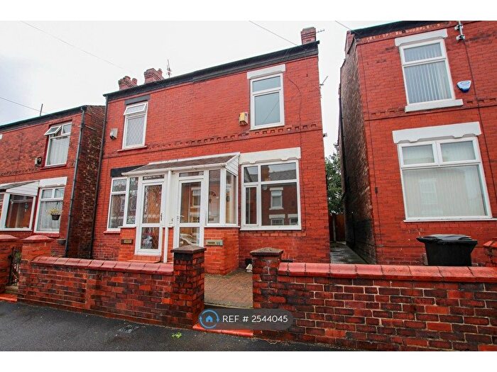 2 Bedroom Semi-Detached House To Rent In Petersburg Road, Stockport, SK3