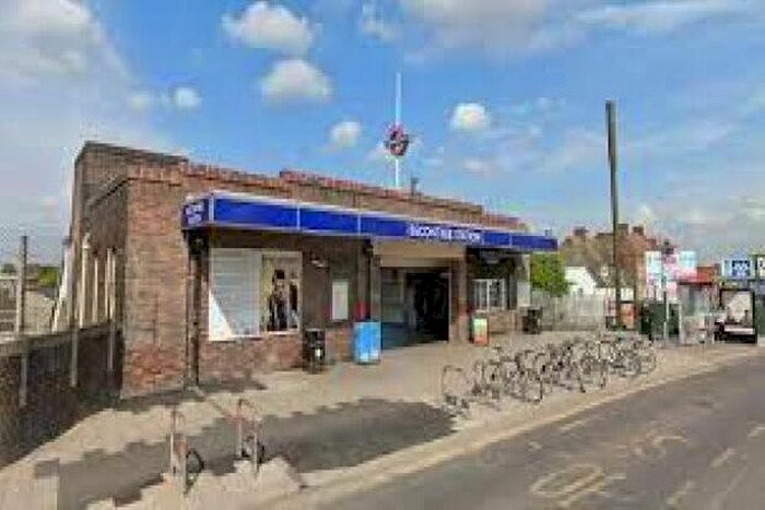 1 Bedroom Flat To Rent In Parsloes Avenue, Dagenham, RM9