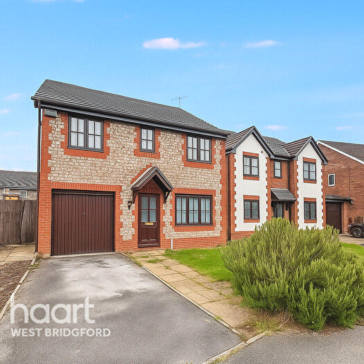 4 Bedroom Detached House For Sale In Ashness Close, Nottingham, NG2