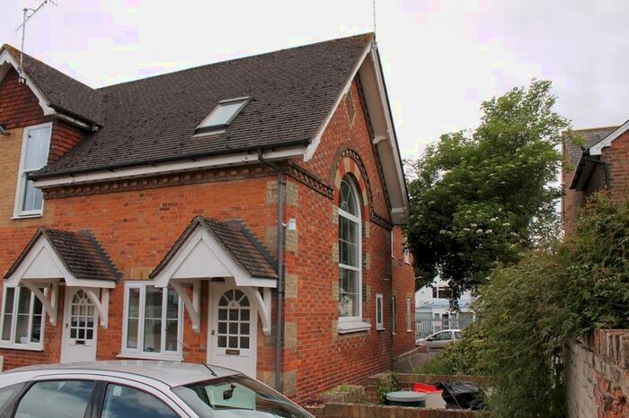 1 Bedroom Terraced House To Rent In Lingfield Road, Edenbridge, TN8