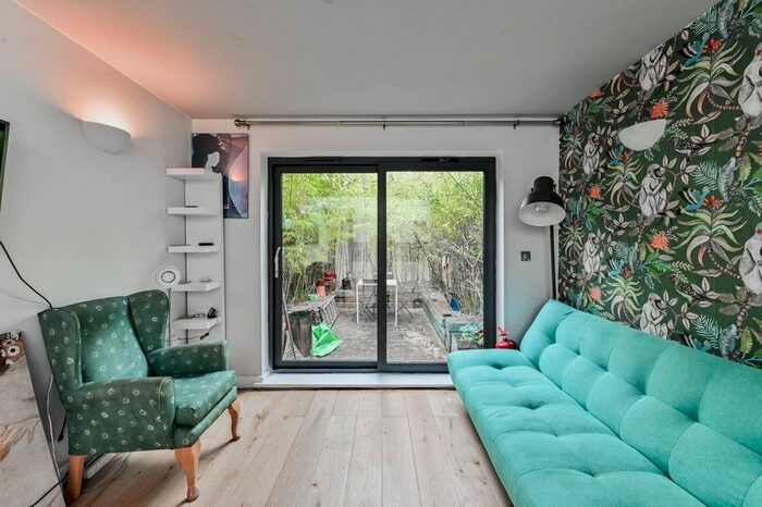 2 Bedroom Terraced House To Rent In Hurlock Street, Islington, London, N5