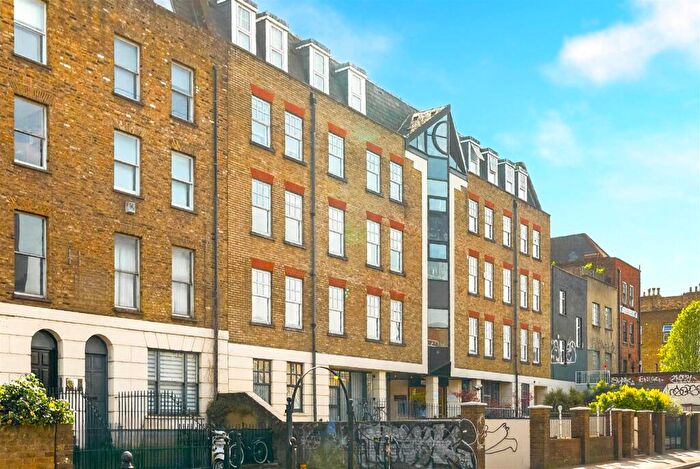 2 Bedroom Flat For Sale In Hackney Road, London, E2