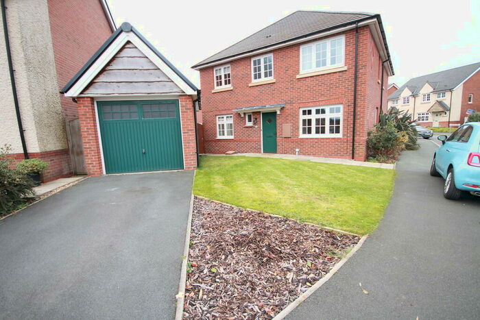 3 Bedroom Semi-Detached House To Rent In Morris Way, Chorley, PR7