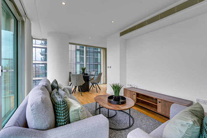 1 Bedroom Flat To Rent In Landmark West, Canary Wharf, E14