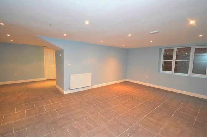 5 Bedroom Detached House To Rent In Badgers Sett, Thame, Oxfordshire, OX9
