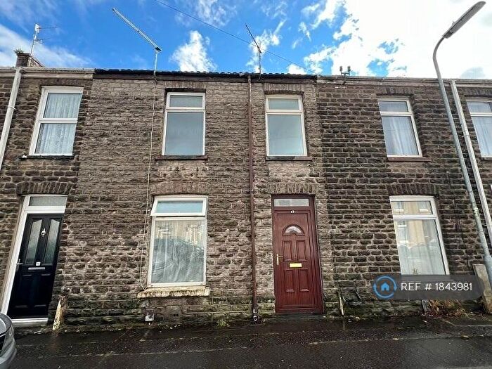 3 Bedroom Terraced House To Rent In Regent Street East, Neath, SA11