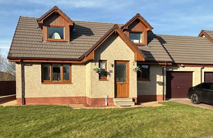 3 Bedroom Detached House For Sale In Kirk Court, Stonehouse, ML9