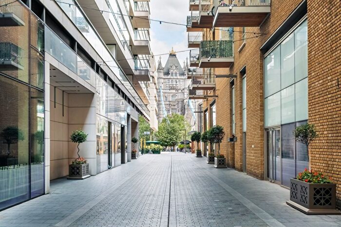 2 Bedroom Flat For Sale In Duchess Walk, London, SE1