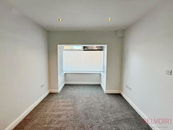 5 Bedroom Semi-Detached House To Rent In Newton Street, Newark, NG24