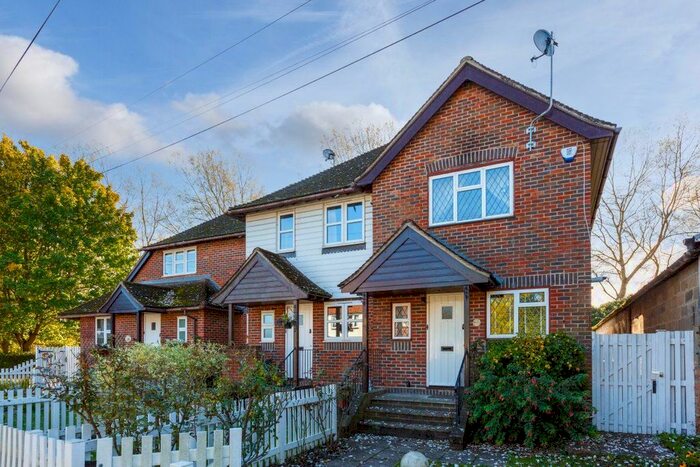 2 Bedroom Terraced House To Rent In Riverside, Eynsford DA4