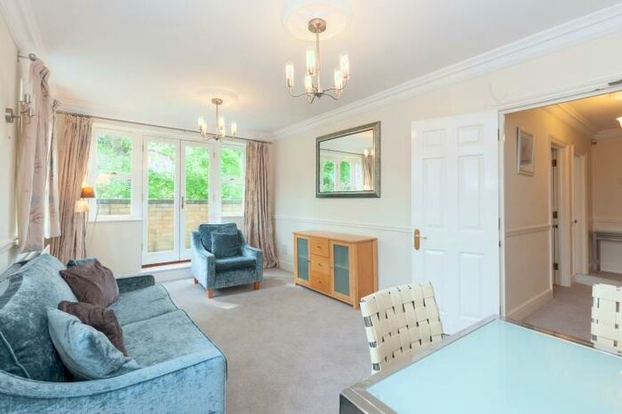 2 Bedroom Apartment To Rent In Bishop Kirk Place, Oxford, OX2