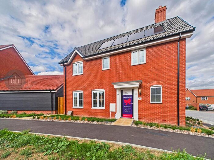 3 Bedroom House For Sale In Saltsman Road, Bury St Edmunds, IP32