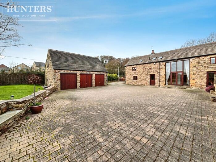4 Bedroom Barn Conversion For Sale In Hay Green Lane, Birdwell, Barnsley, S70