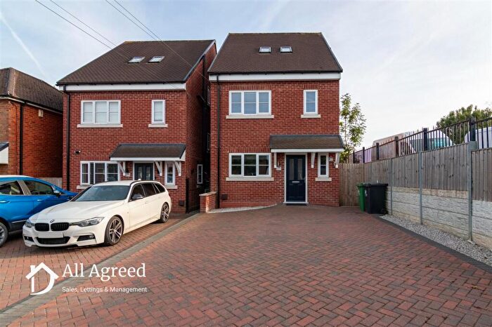 4 Bedroom Detached House For Sale In Birchwood Lane, Somercotes, DE55