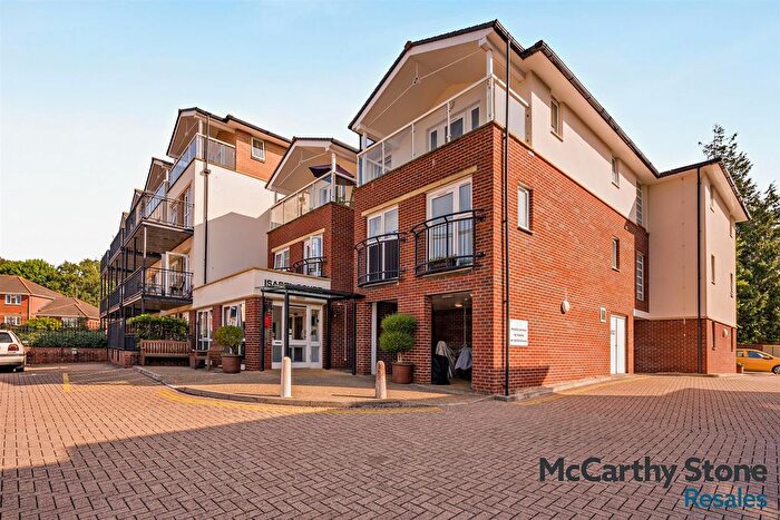 1 Bedroom Flat For Sale In Isabel Court, Cowick Street, Exeter, EX4