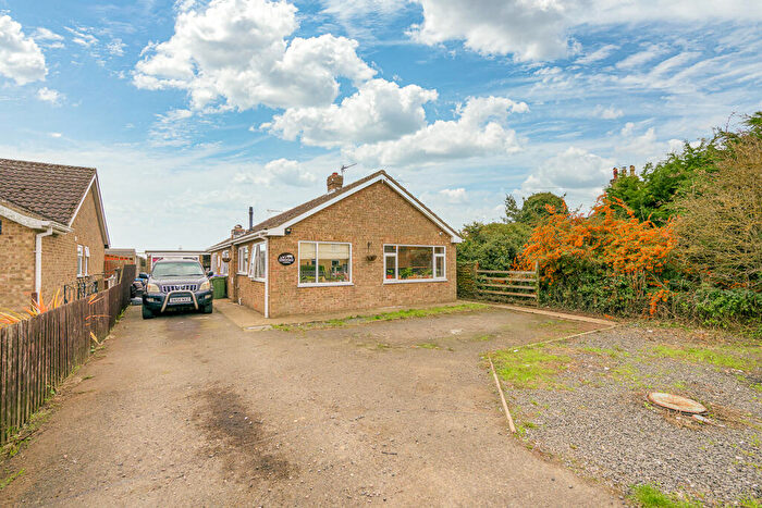 4 Bedroom Detached Bungalow For Sale In Station Road, Old Leake, Boston, PE22