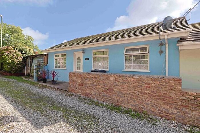 3 Bedroom Semi-detached House For Sale In Wren Hill, Brixham, TQ5
