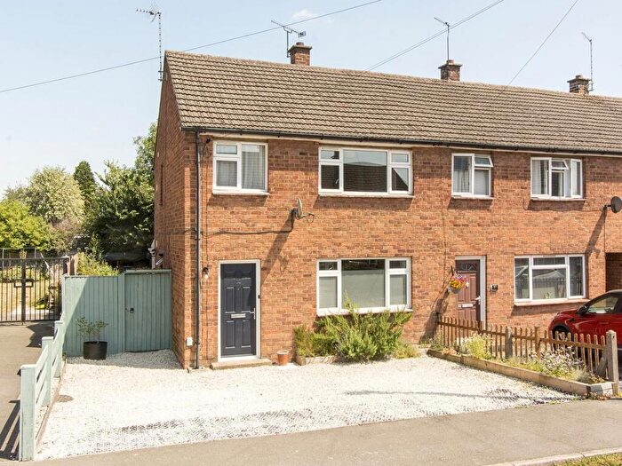 3 Bedroom End Of Terrace House For Sale In Orchard Road, Lutterworth, LE17