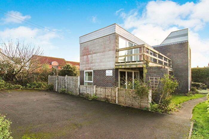 3 Bedroom Detached House For Sale In Strode Common, Alveston, Bristol, BS35