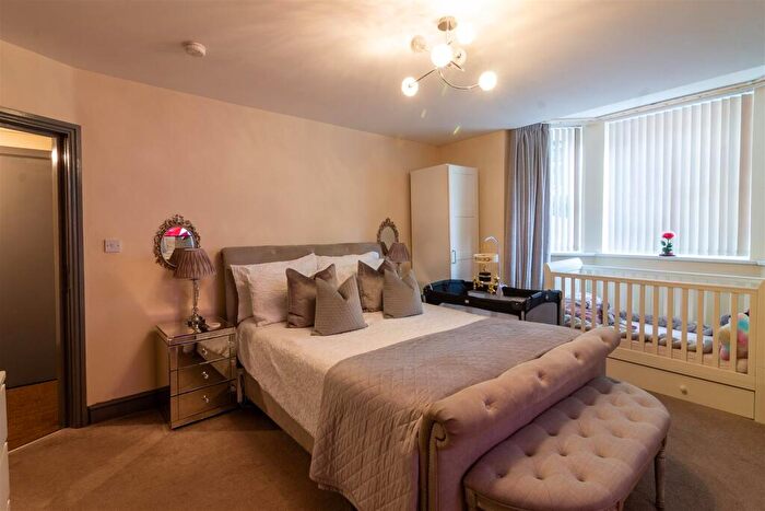 1 Bedroom House To Rent In Brudenell Road, Hyde Park, Leeds, LS6
