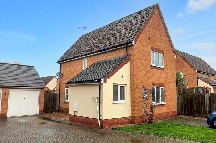 3 Bedroom Detached House To Rent In Fairfax Drive, Weeting, IP27