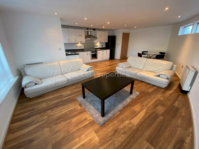 2 Bedroom Apartment To Rent In The Citadel, Ludgate Hill, M4