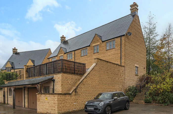 3 Bedroom Semi-Detached House To Rent In Cirencester, Gloucestershire, GL7