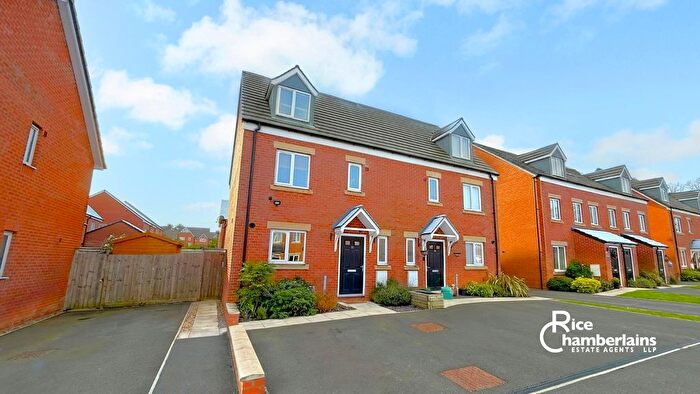 4 Bedroom Semi Detached House For Sale In Arkell Way, Selly Oak, Birmingham, B29