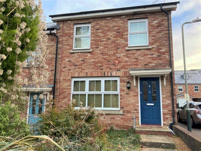 3 Bedroom Property To Rent In The Grange, Langton Green, Tunbridge Wells, TN3