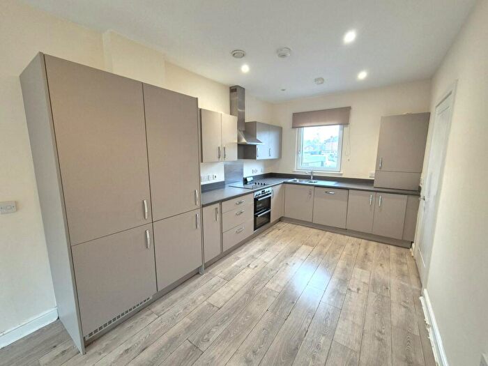 4 Bedroom Town House To Rent In Wild Apple Close, Rayne Park, Norwich, NR5