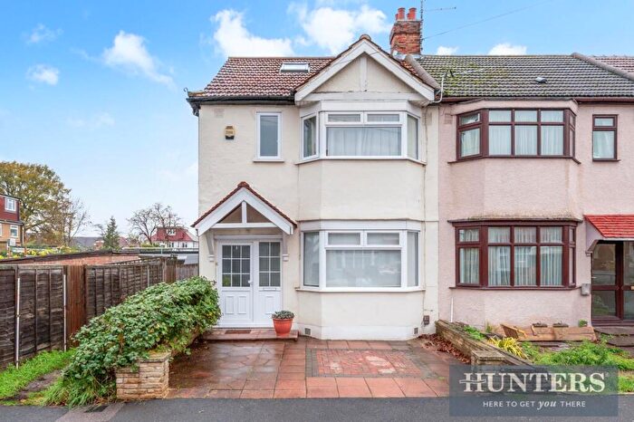 4 Bedroom End Of Terrace House For Sale In Tennyson Avenue, New Malden, KT3