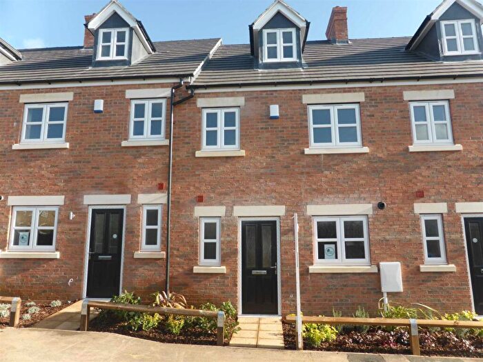 3 Bedroom Town House To Rent In , Cranford Road, Burton Latimer, NN15