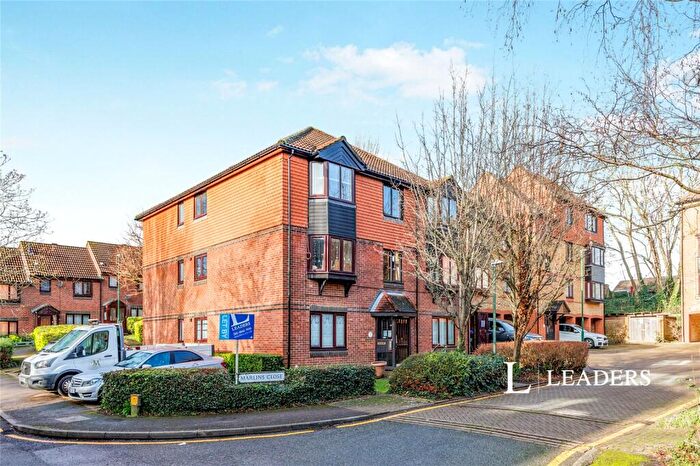 2 Bedroom Flat To Rent In Marlins Close, Sutton, SM1