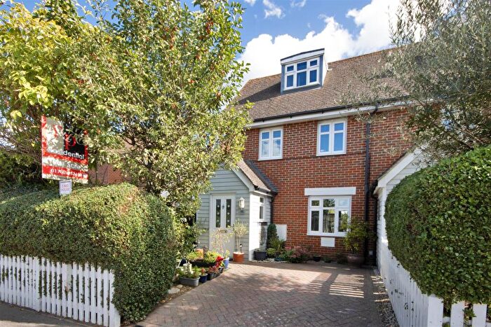 3 Bedroom End Of Terrace House For Sale In Cranborne Avenue, Maidstone, ME15