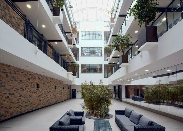 Flat To Rent In Carlow House, London, NW1