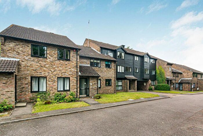 1 Bedroom Flat To Rent In Newlands, Old Hertford Road, Hatfield, AL9