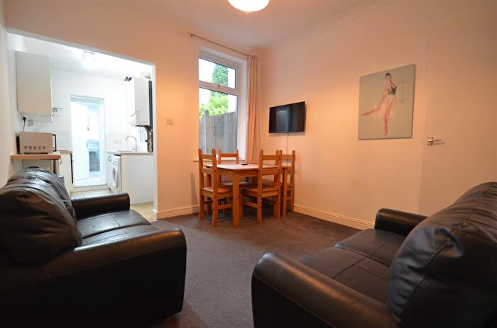 4 Bedroom Terraced House To Rent In Winnie Road, Selly Oak, B29